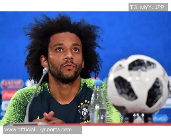 欧洲足球明星的发型潮流解析与风格演变探讨