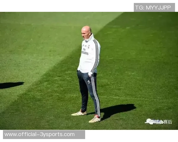 足球场上的26号球员如何影响比赛节奏与球队战术布局