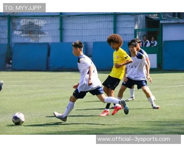 豪门足球钻石训练助力青少年成才之路与职业梦想的完美结合