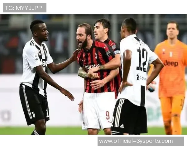 足球俱乐部的荣耀与梦想话剧展现球场背后的故事与情感 足球俱乐部的荣耀与梦想话剧展现球场背后的故事与情感